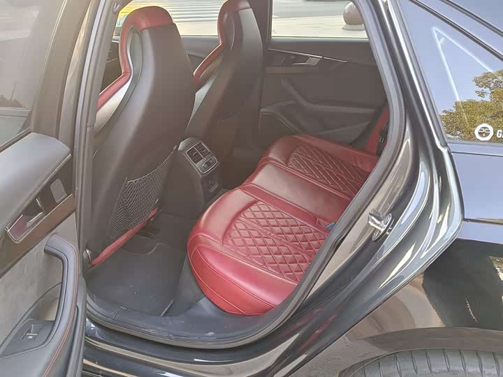 Фото 6 - Audi S4