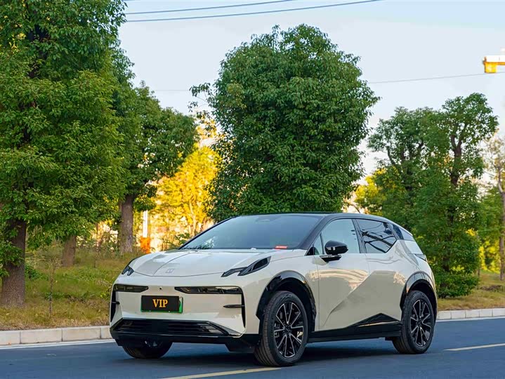 Фото 1 - Zeekr X