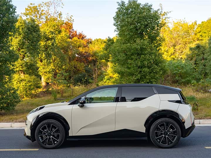 Фото 7 - Zeekr X