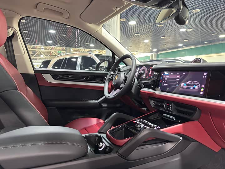 Фото 10 - Porsche Cayenne