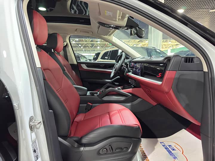 Фото 11 - Porsche Cayenne