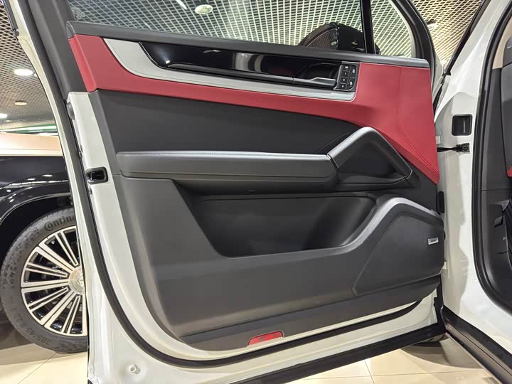 Фото 12 - Porsche Cayenne