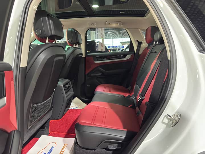 Фото 14 - Porsche Cayenne