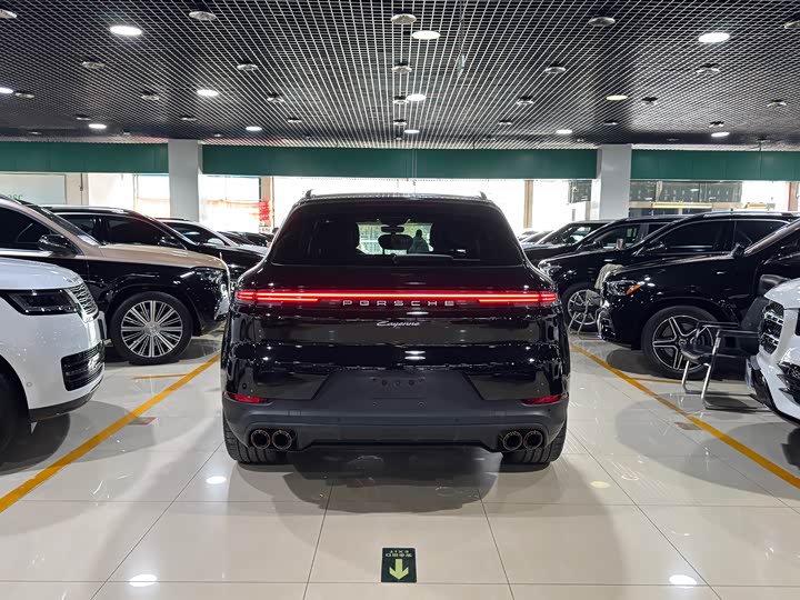 Фото 16 - Porsche Cayenne