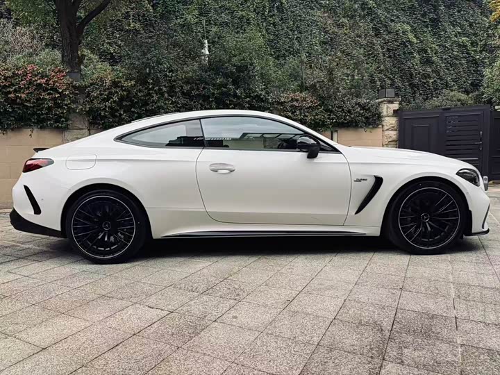 Фото 4 - Mercedes-Benz CLE-Class AMG