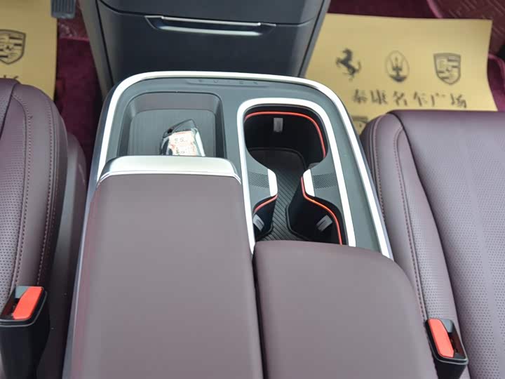 Фото 10 - Buick GL8 Century