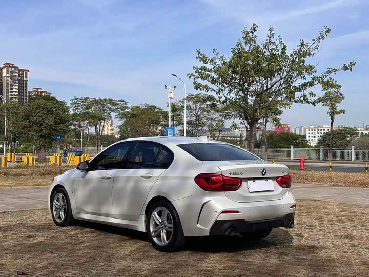 Фото 15 - BMW 1 Series