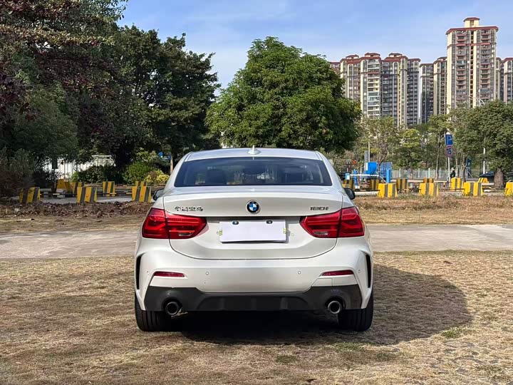 Фото 16 - BMW 1 Series