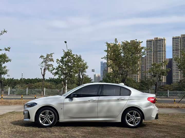 Фото 5 - BMW 1 Series