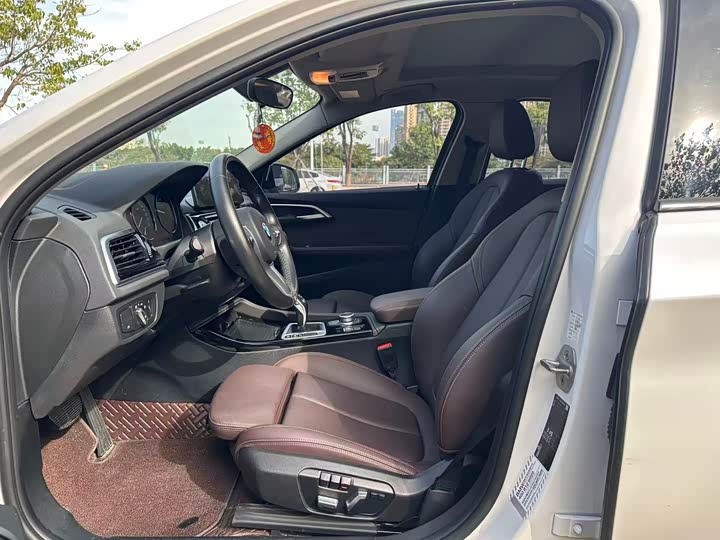 Фото 6 - BMW 1 Series