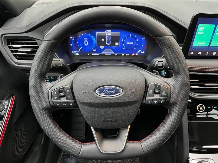 Фото 3 - Ford Escape