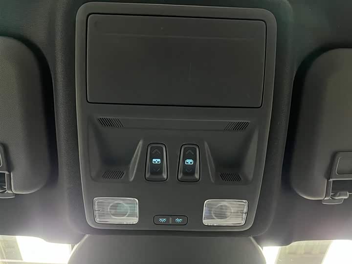 Фото 8 - Ford Escape