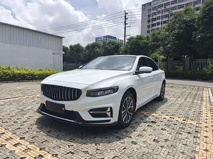 Фото 1 - Geely Preface