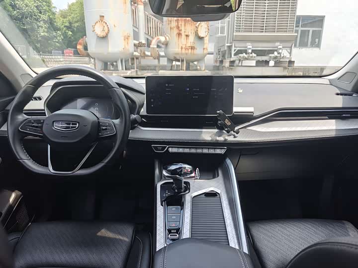 Фото 5 - Geely Preface