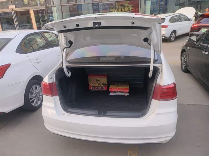 Фото 18 - Volkswagen Santana