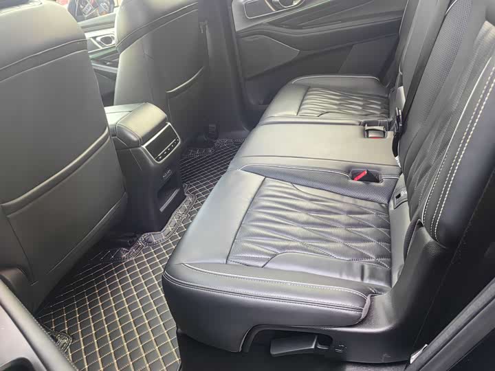 Фото 9 - GAC Trumpchi GS8