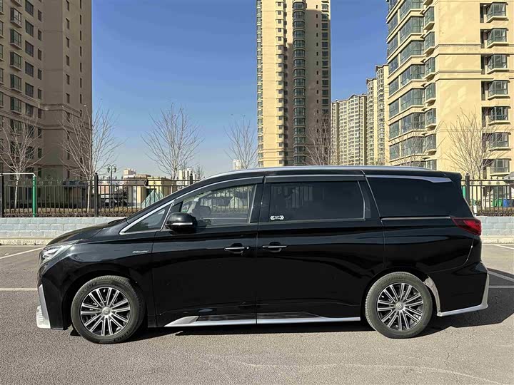 Фото 14 - GAC Trumpchi M8