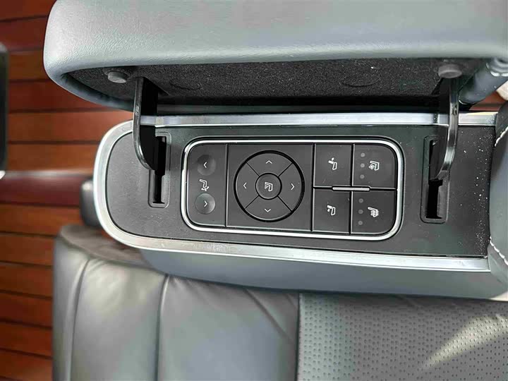 Фото 16 - GAC Trumpchi M8