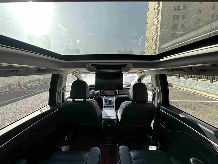 Фото 7 - GAC Trumpchi M8