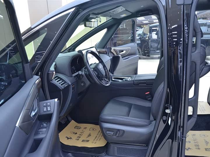 Фото 4 - Toyota Alphard