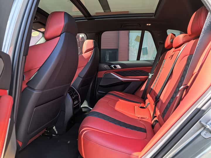 Фото 14 - BMW X5 M