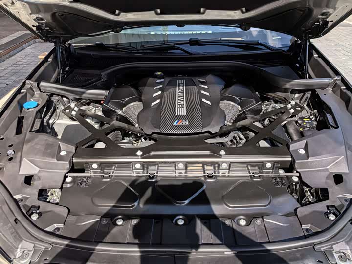 Фото 18 - BMW X5 M