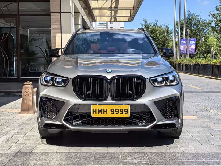 Фото 2 - BMW X5 M