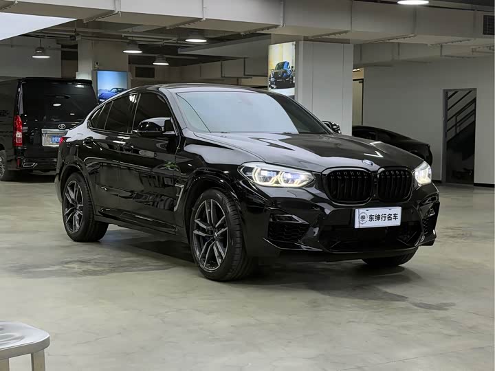 Фото 3 - BMW X4 M