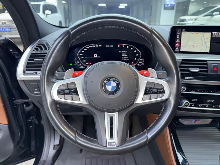 Фото 8 - BMW X4 M