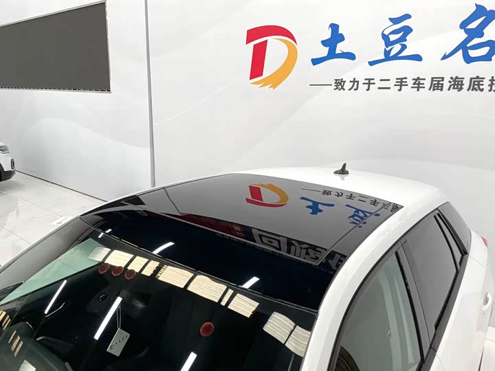 Фото 15 - Audi Q2L