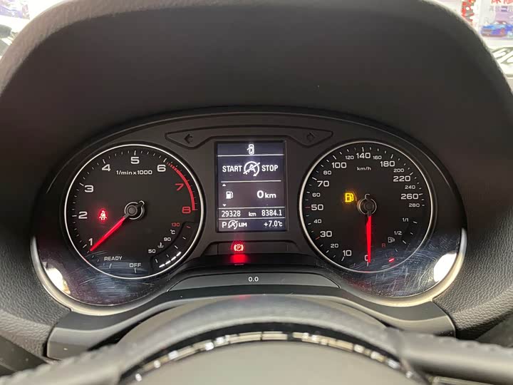 Фото 20 - Audi Q2L