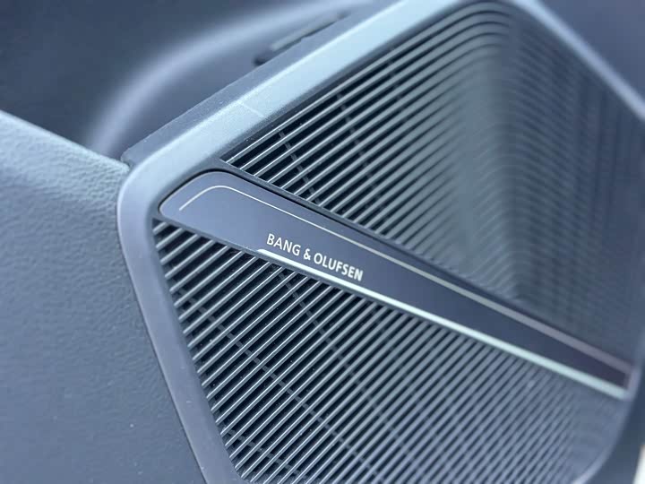 Фото 6 - Audi Q5L