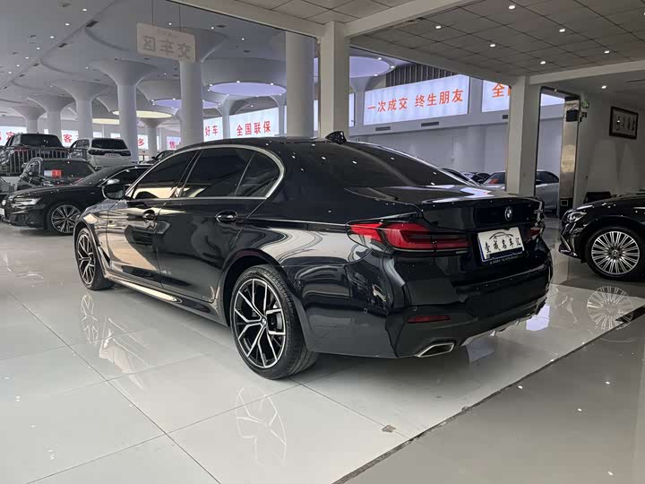 Фото 6 - BMW 5 Series