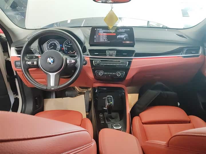 Фото 10 - BMW X2