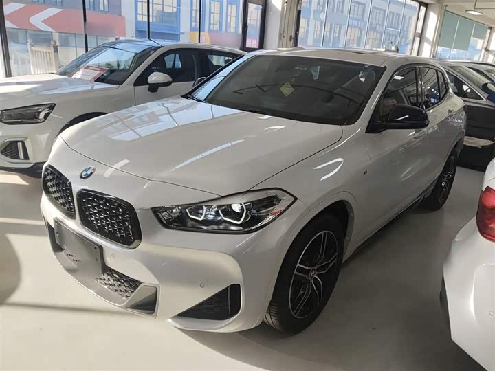 Фото 2 - BMW X2