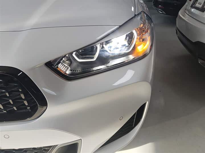 Фото 24 - BMW X2