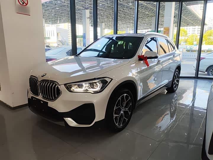 Фото 1 - BMW X1