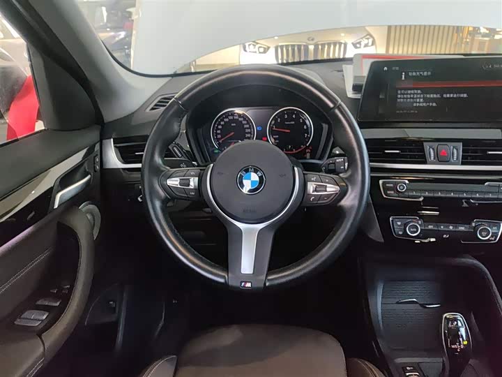 Фото 11 - BMW X1