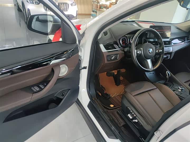 Фото 16 - BMW X1