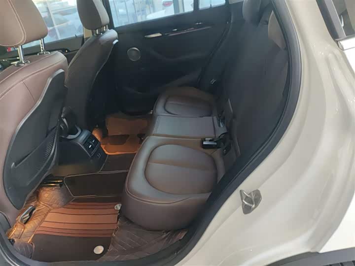 Фото 17 - BMW X1