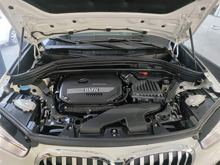 Фото 20 - BMW X1