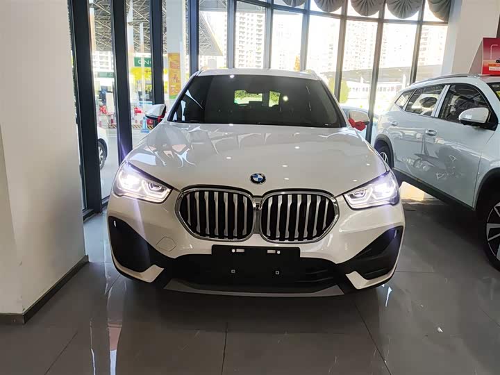 Фото 3 - BMW X1