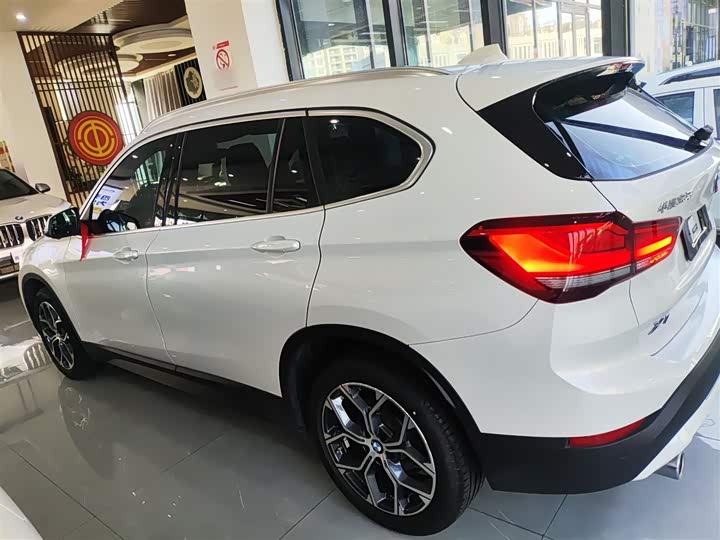 Фото 5 - BMW X1