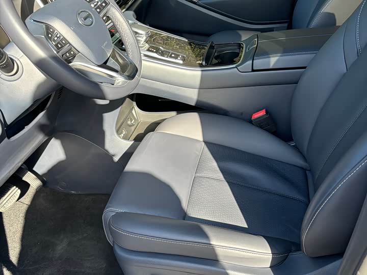 Фото 18 - GAC Trumpchi M8