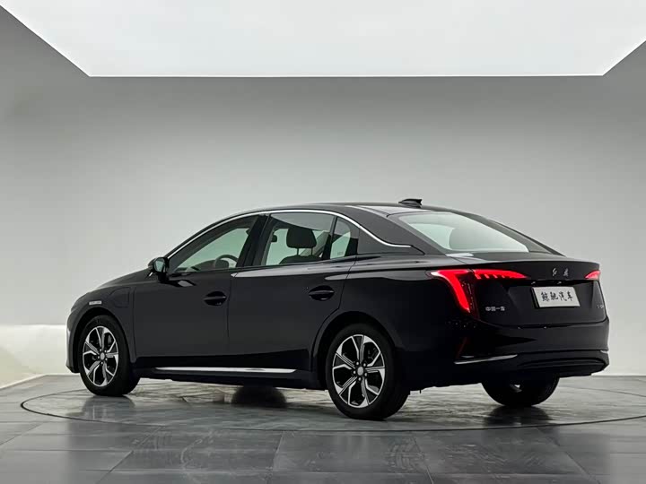 Фото 2 - Hongqi E-QM5