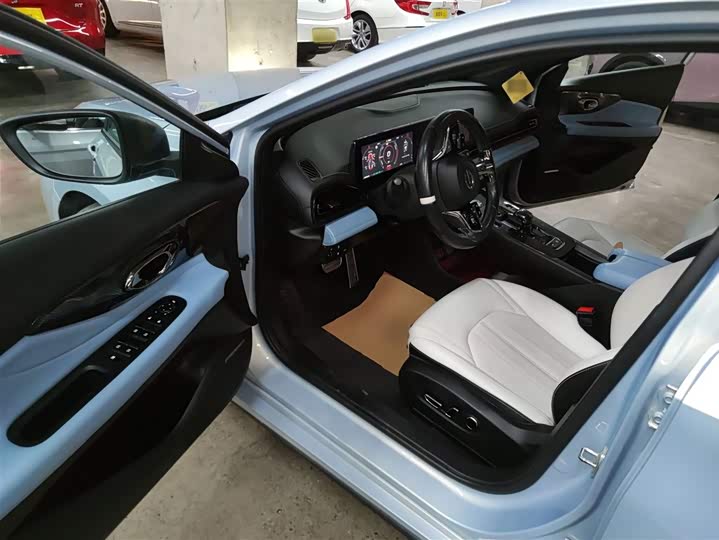 Фото 16 - GAC Trumpchi Empow R