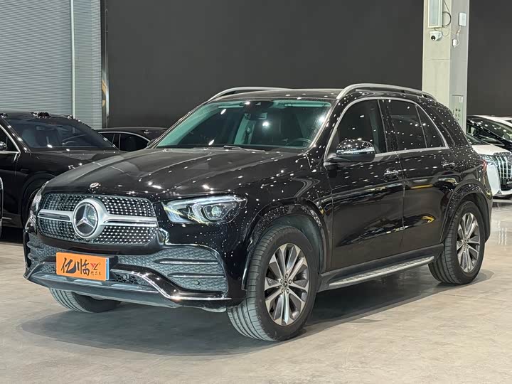 Фото 1 - Mercedes-Benz GLE-Class