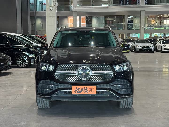 Фото 2 - Mercedes-Benz GLE-Class