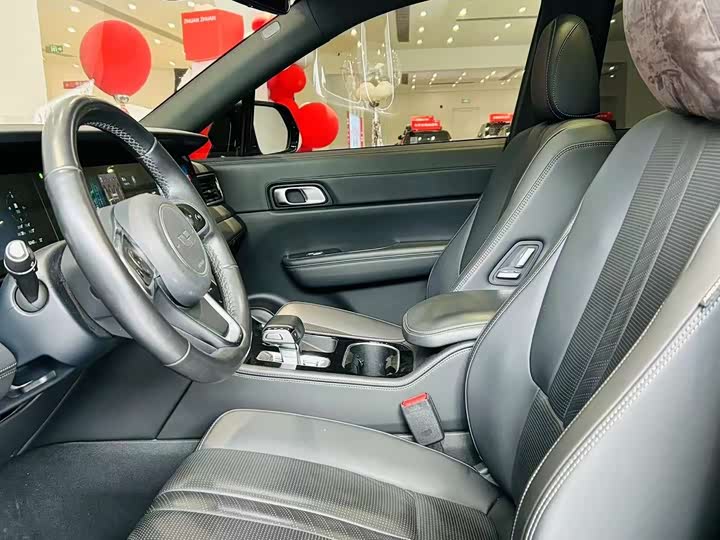 Фото 10 - LiXiang One