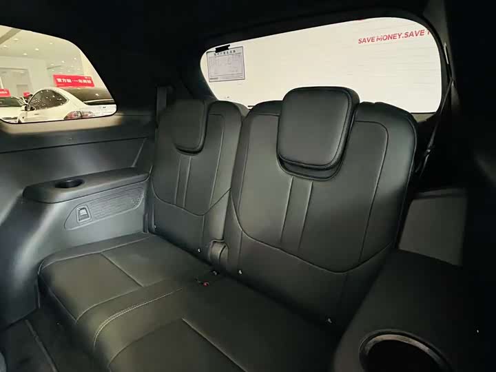 Фото 14 - LiXiang One